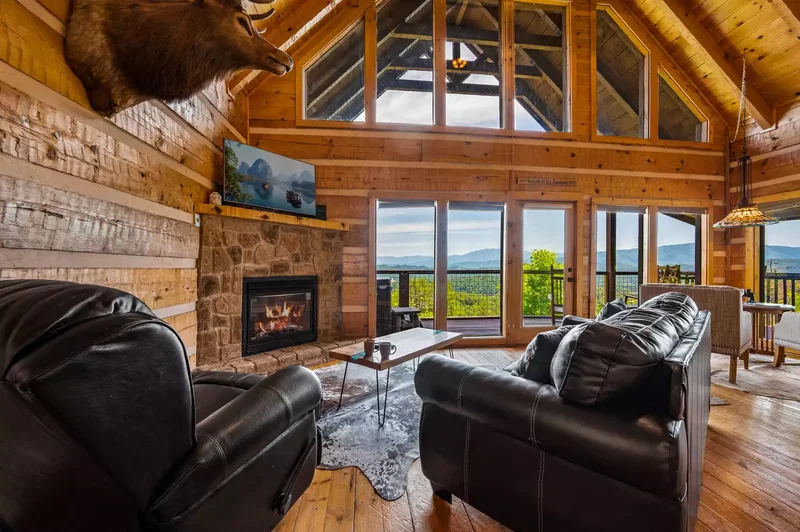 40 Cozy and Inviting Country Living Room Design Ideas 36 Opt for Leather Furniture