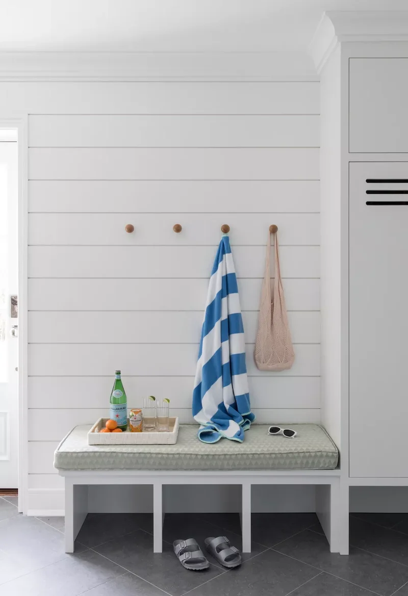 34 Beautiful Outdoor Shower Ideas for Backyards & Beach 15 Outdoor Shower Locker Room