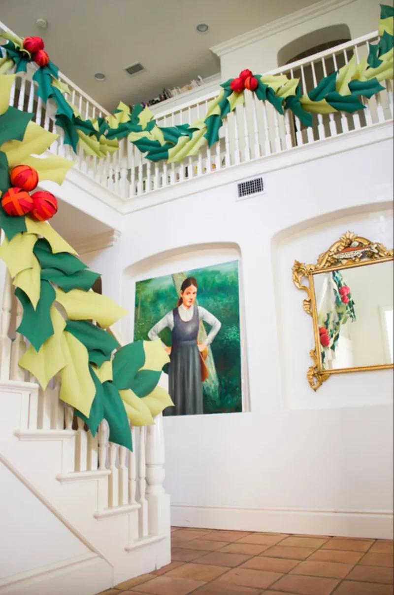 61 Unique DIY Christmas Garland Ideas for Festive Decor 38 Oversized Garland