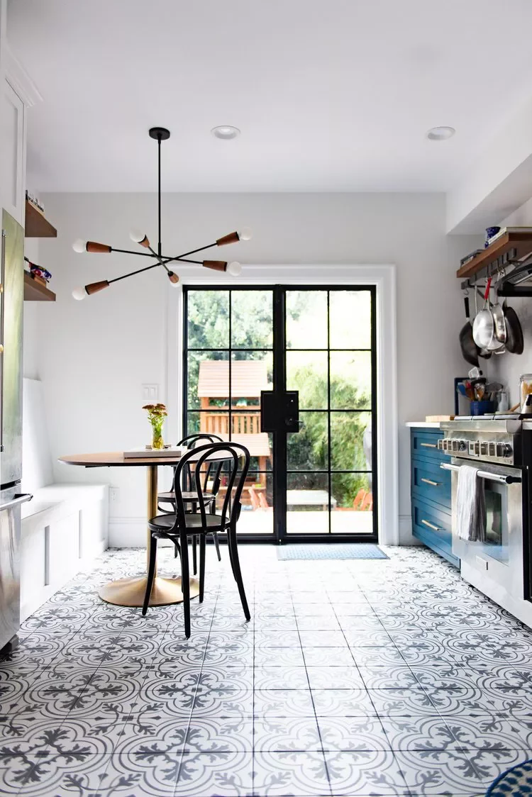 37 Banquette Seating Designs That Bring Cafe Vibes Home 37 Paint It White