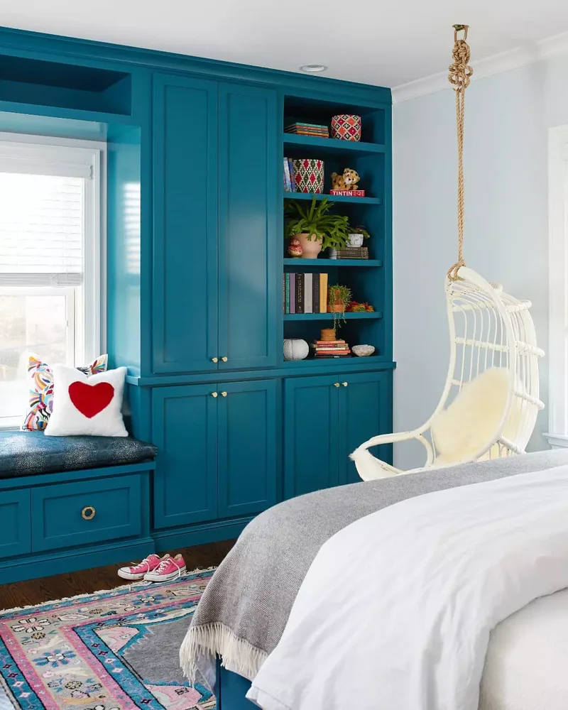 32 Stunning and Striking Teal Bedroom Design Inspirations 7 Paint Your Built-ins Teal