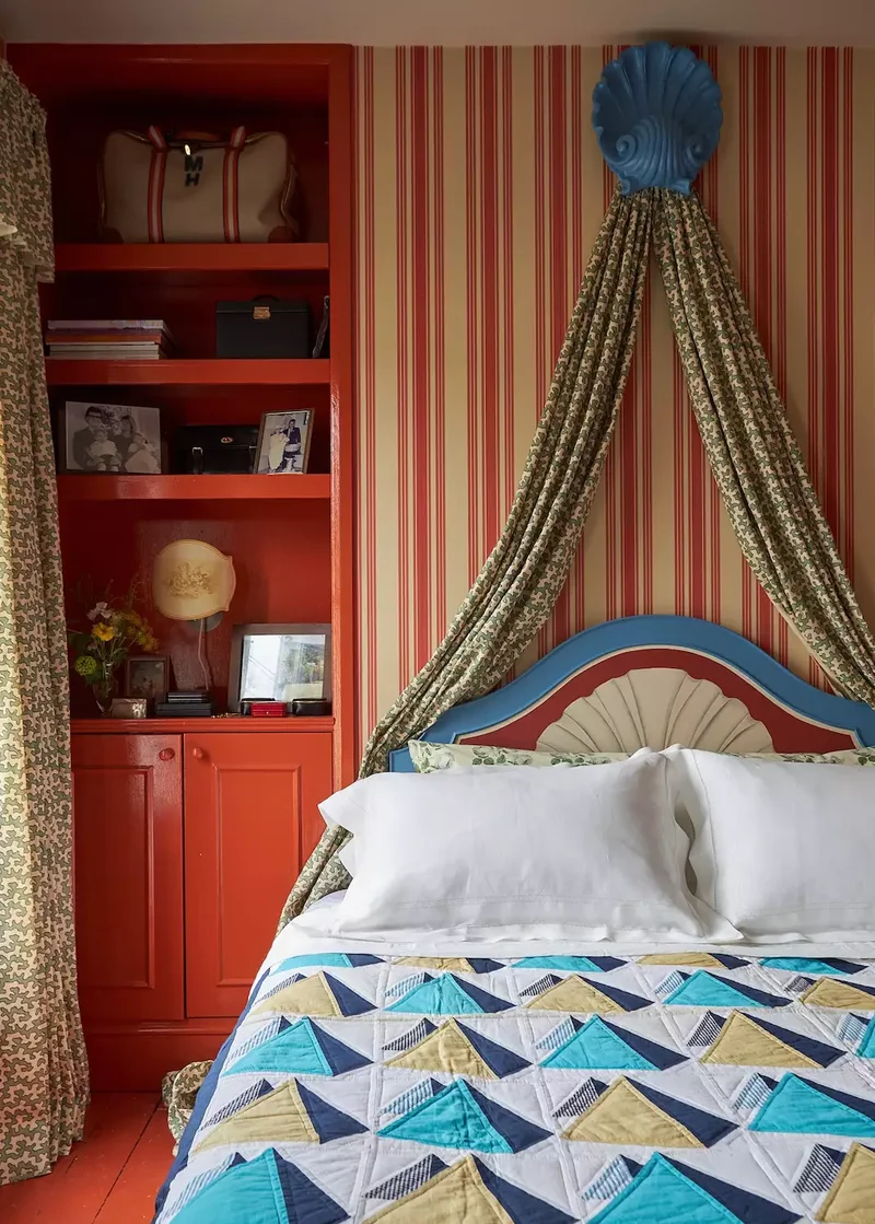 Paint the Floorboards Red