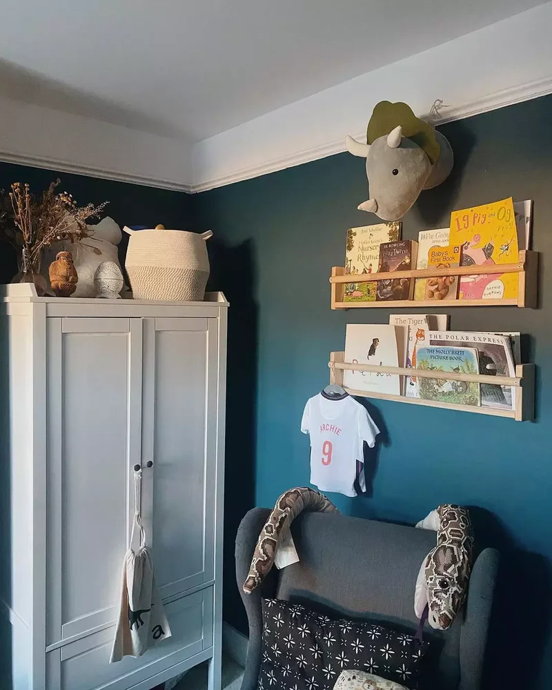 32 Stunning and Striking Teal Bedroom Design Inspirations 25 Paint the Walls Teal in a Kid