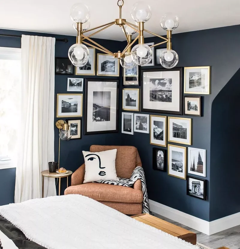 25 Navy Blue Bedroom Designs That Transcend Nautical Style 2 Pair Deep Navy With Gold Accents