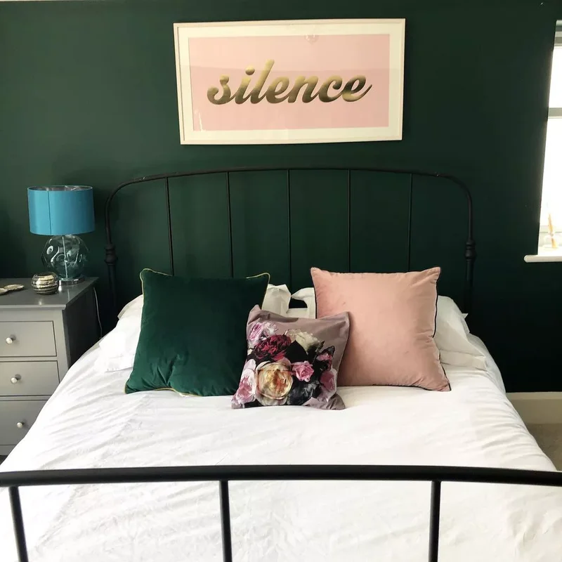 32 Dark Green Bedroom Designs to Inspire Your Next Makeover 32 Pair With Pink