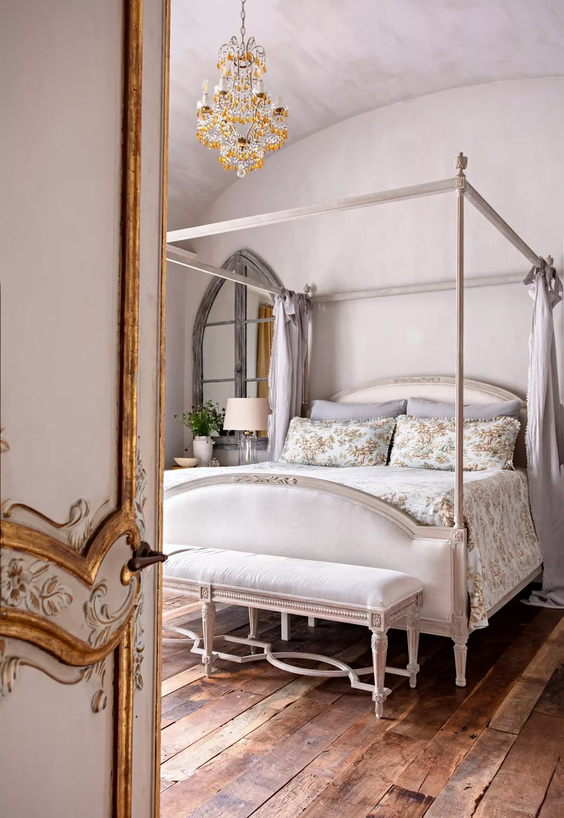 20 French Country Bedroom Ideas for Your Dream Sanctuary 16 Palace-Inspired French Country Bedroom