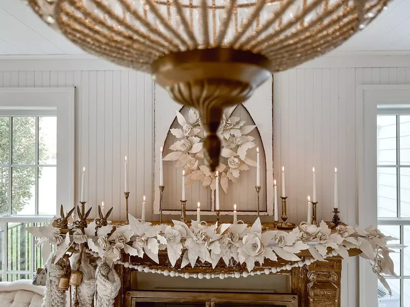 61 Unique DIY Christmas Garland Ideas for Festive Decor 12 Paper Flower Garland