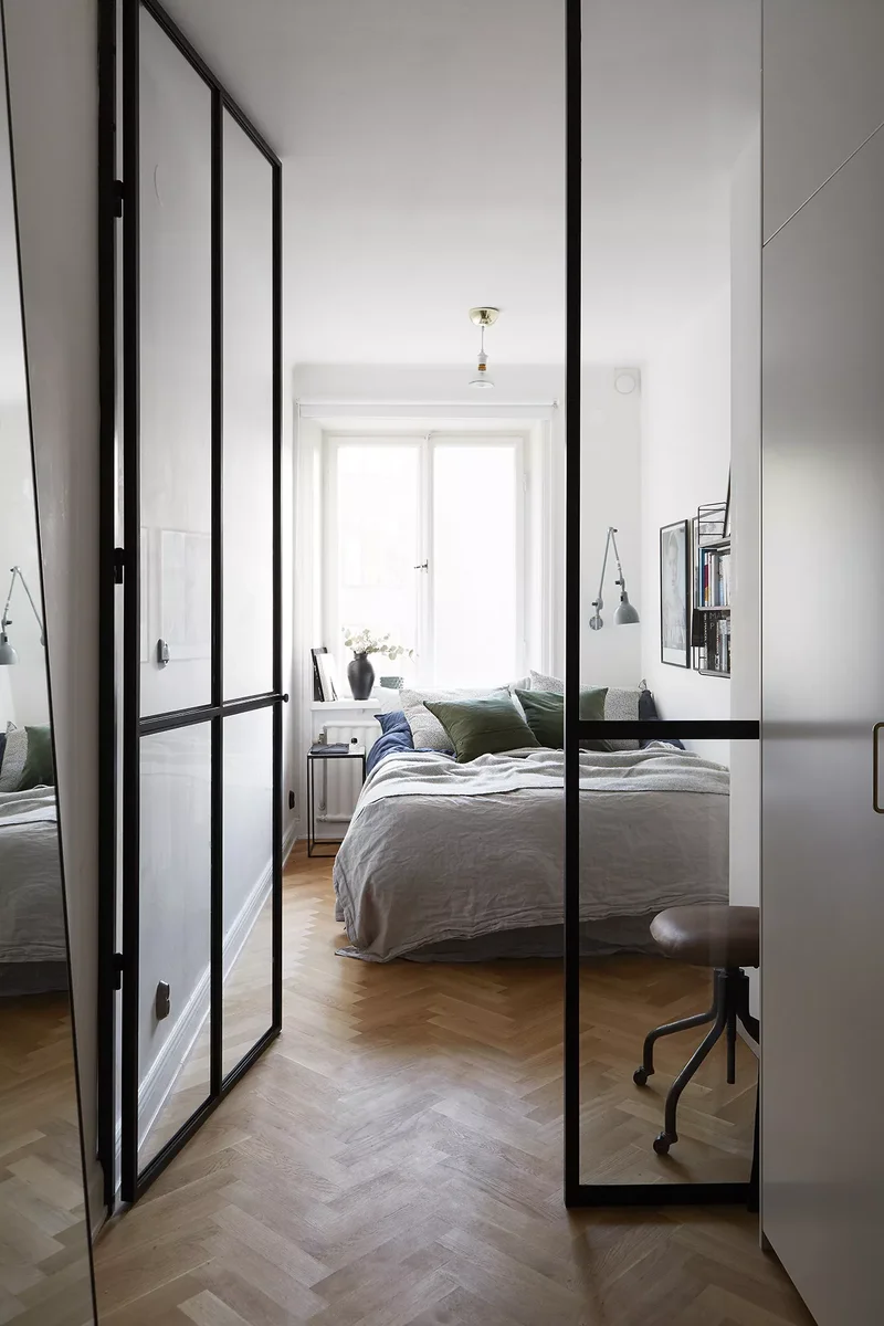 52 Small Bedroom Ideas That Maximize Your Compact Space 35 Partition With Glass