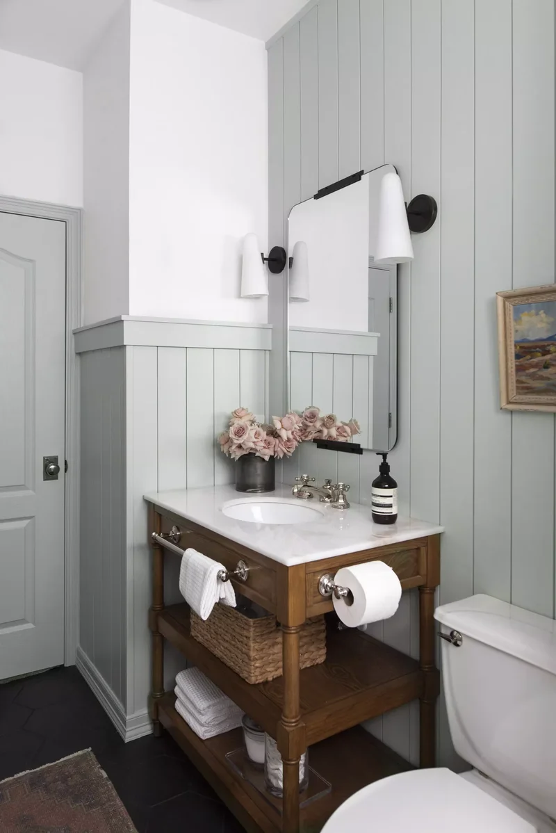 30 Designer-Favorite Bathroom Paint Shades That Never Fail 27 Pastel Green