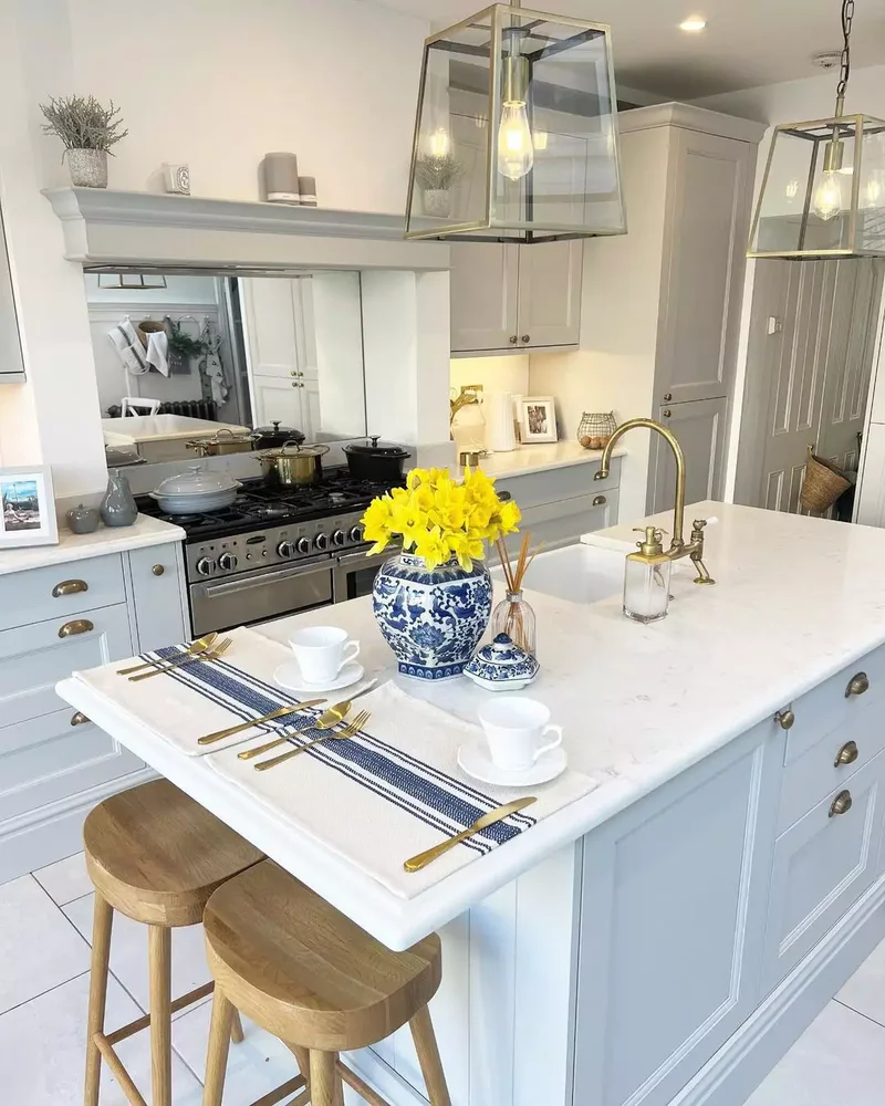 20 Kitchen Island Styling Ideas to Transform Your Space 11 Patterned China