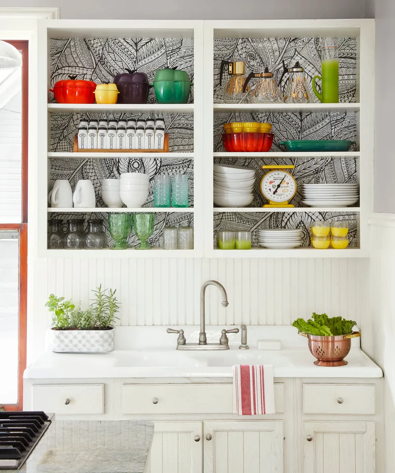 Patterned Plate Display