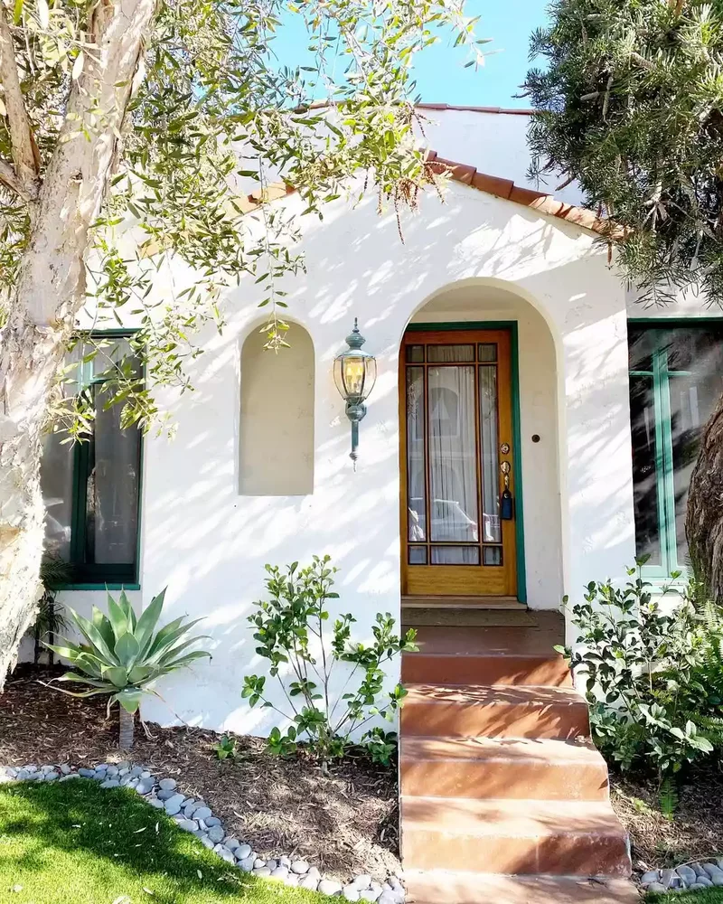 Pebble Garden Border