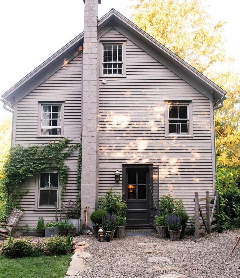 24 Beautiful Garden Path Ideas for Your Outdoor Retreat 5 Pebble Path
