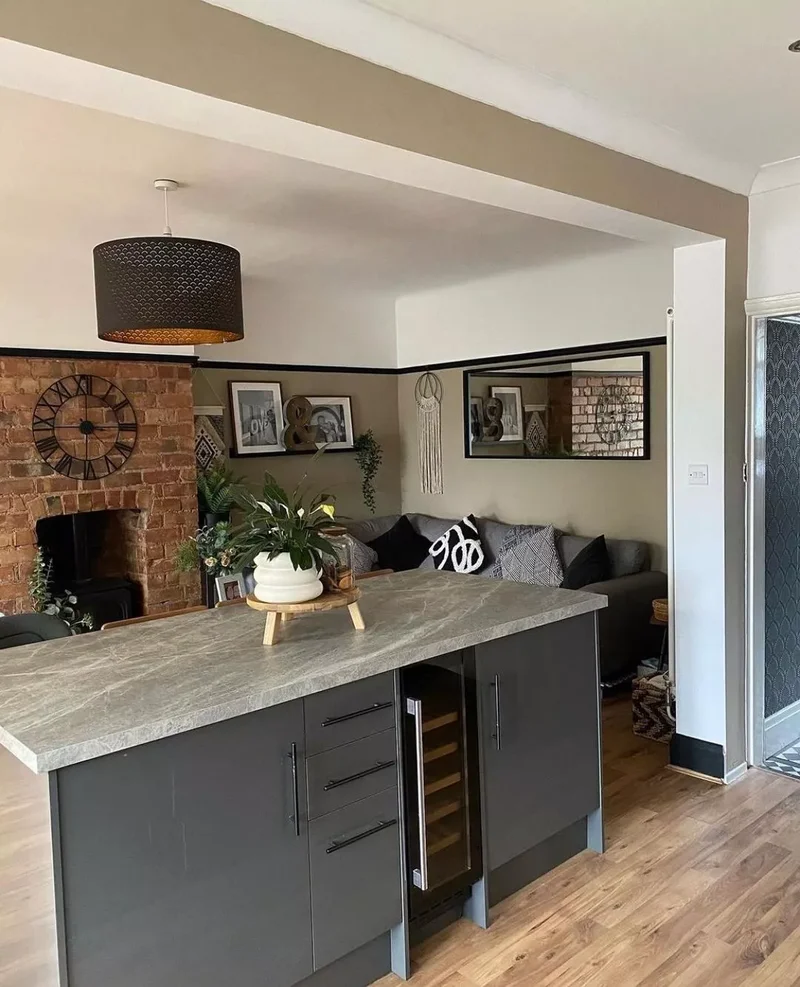 20 Kitchen Island Styling Ideas to Transform Your Space 16 Pedestal Stand