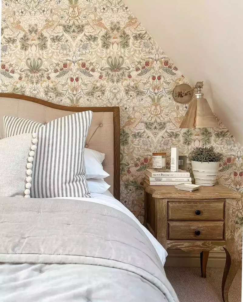 28 Sloped Ceiling Bedroom Ideas That Maximize Your Space 20 Petite Lights