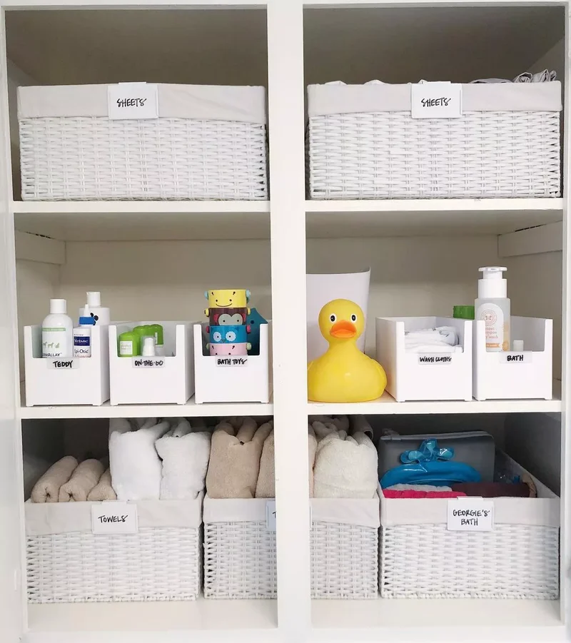 24 Smart Ways to Organize Your Bathroom Closet Beautifully 23 Pick a Color Palette