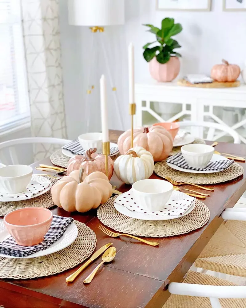62 Stunning Thanksgiving Table Settings That Will Wow Guests 32 Pink Pumpkin Centerpiece