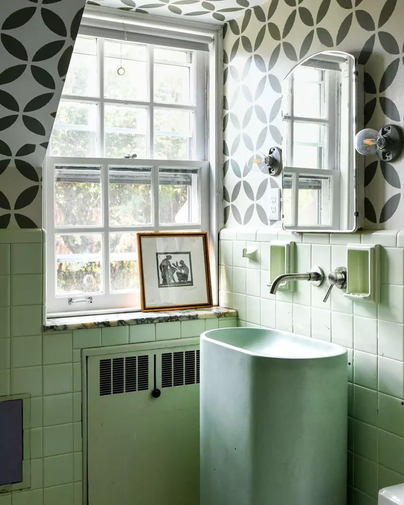41 Bathroom Paint Color Ideas to Transform Your Space 8 Pistachio Green