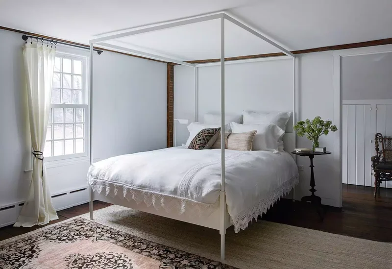 39 Scandinavian Bedroom Designs That Are Effortlessly Chic 12 Play With Proportions