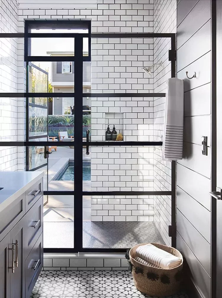 34 Beautiful Outdoor Shower Ideas for Backyards & Beach 24 Pool House Shower