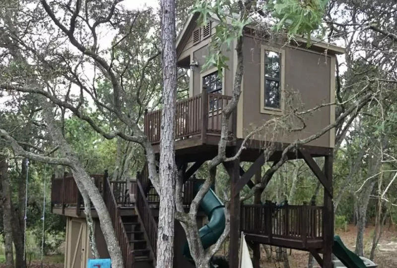 28 Creative Treehouse Ideas Your Kids Will Absolutely Love 19 Pull Together the Ultimate Treehouse