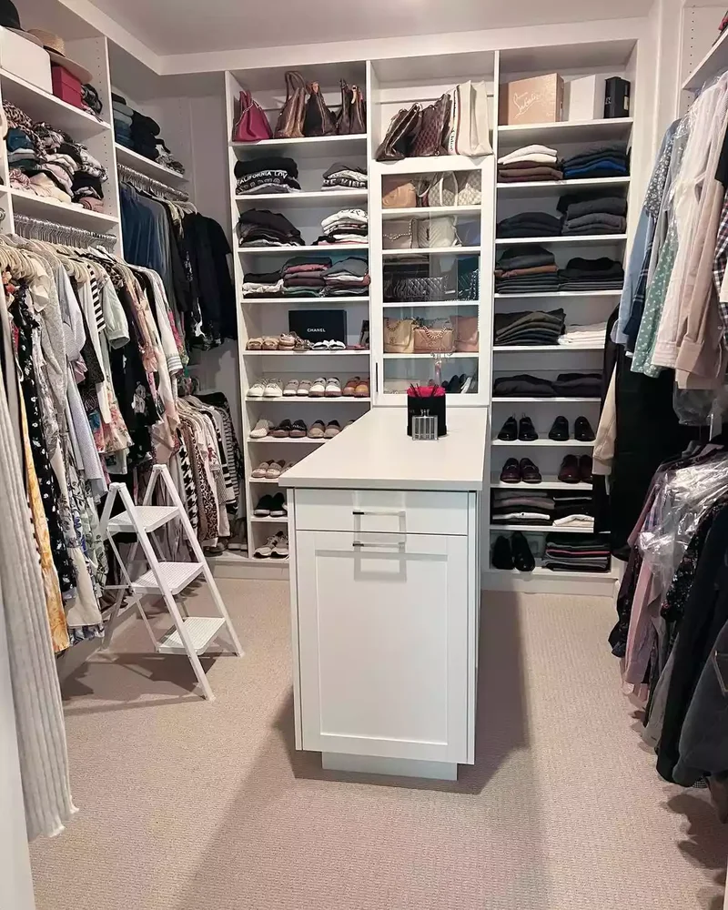 23 Closet Island Designs You'll Love Creating Yourself 9 Pullout Drawers