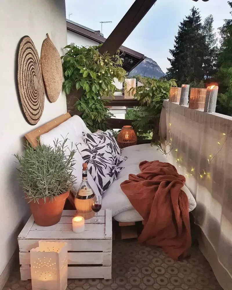 25 Outdoor Seating Ideas That Are Perfect for Warm Days 5 Relax Outside With Minimal Space