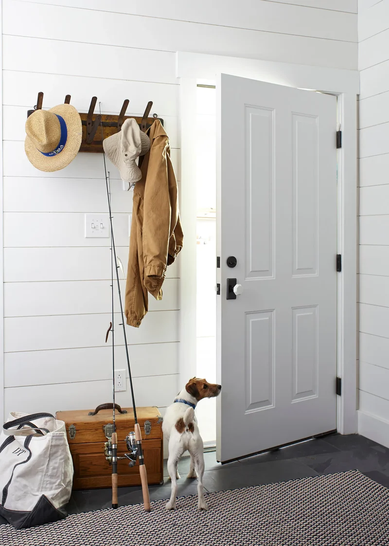 31 Compact Mudroom Ideas to Boost Style and Functionality 16 Renter-Friendly Mudroom
