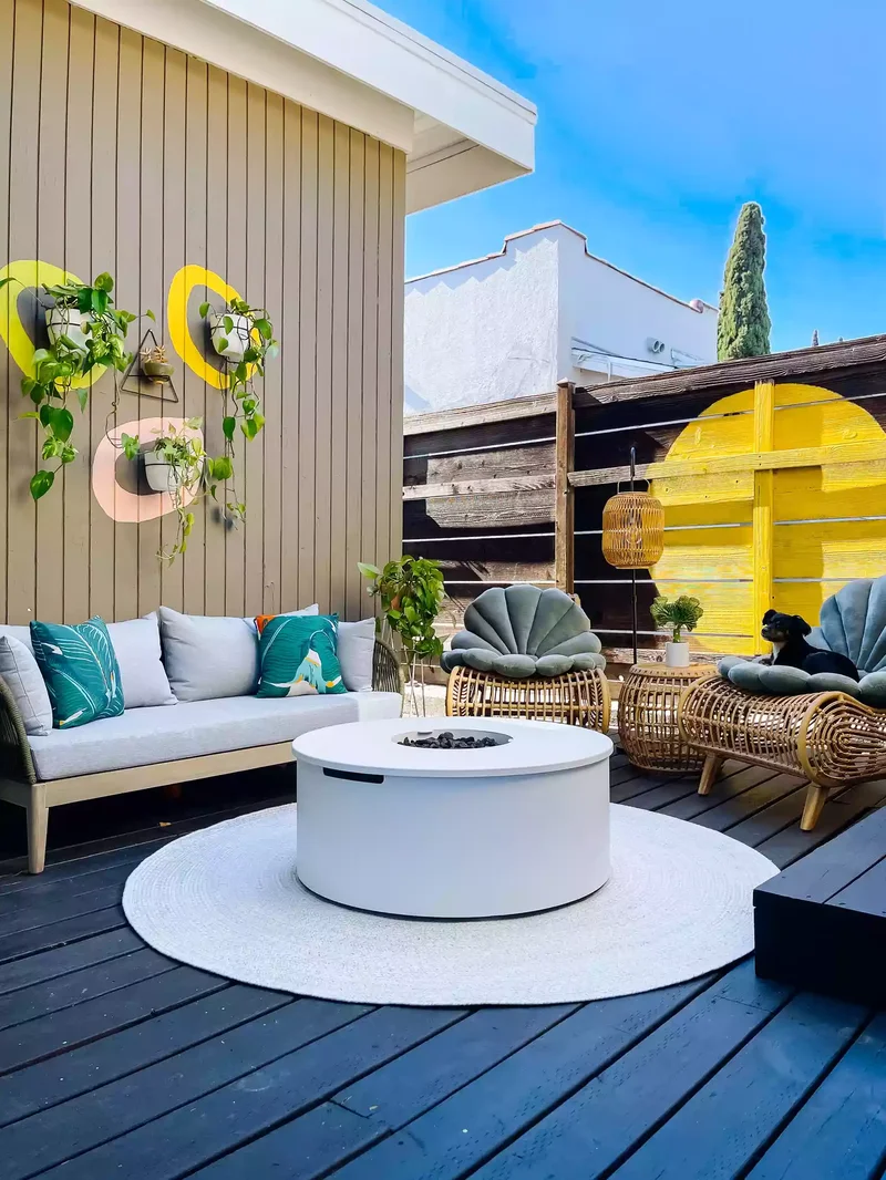 Replicate the Concept of a Painted Arch