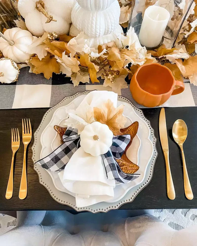 62 Stunning Thanksgiving Table Settings That Will Wow Guests 24 Ribbon-Tied Place Setting