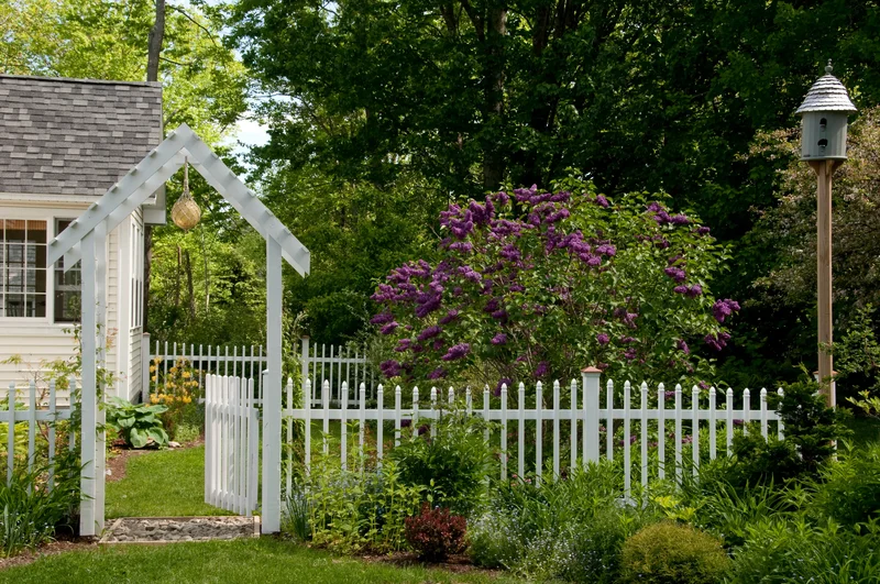 26 Beautiful Garden Gate Ideas to Enhance Your Yard 10 Romantic Garden Gate