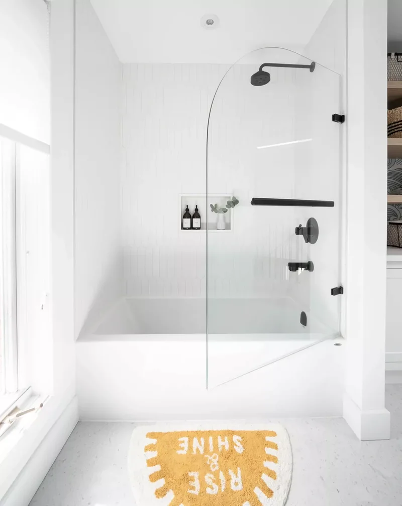 102 Beautiful Bathroom Design Ideas You'll Love to Recreate 67 Rounded Glass Splash Guard