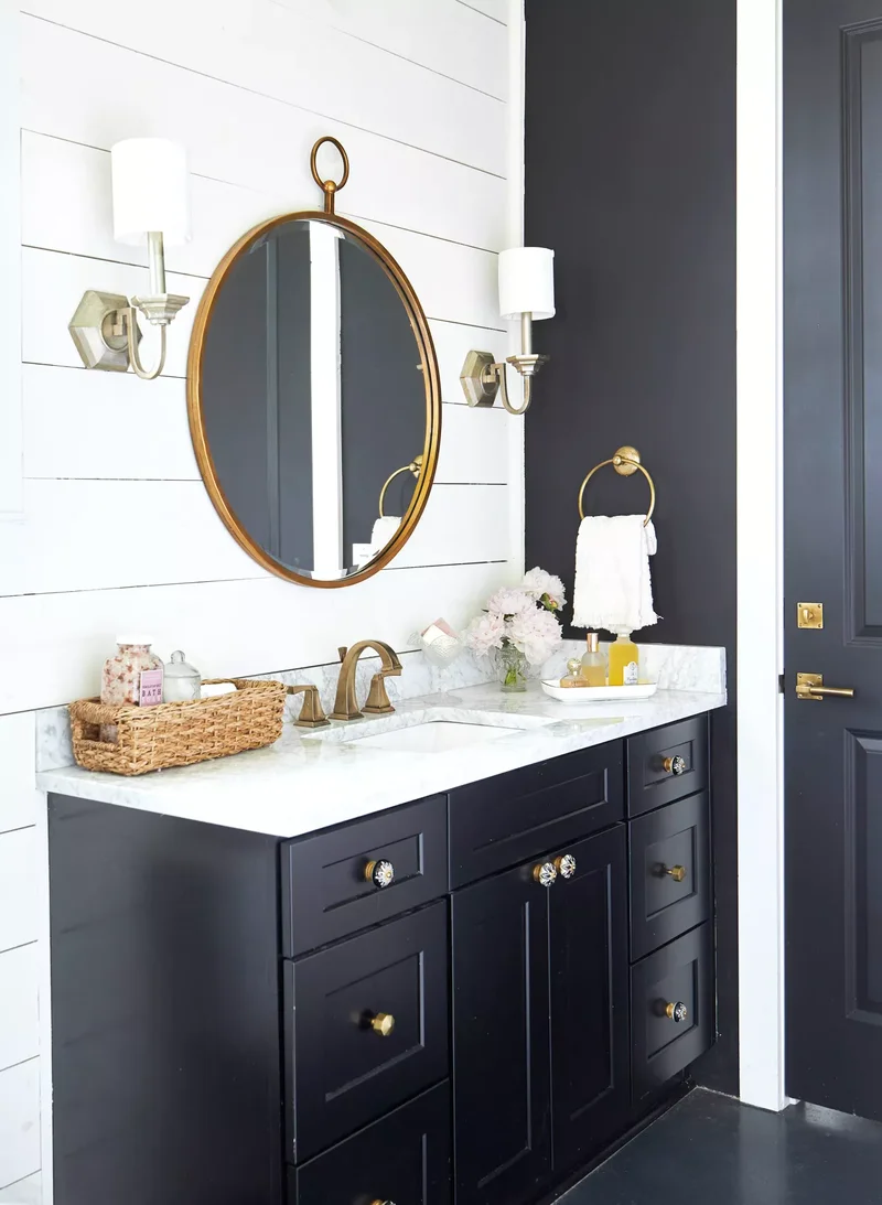 31 Stunning Black and White Bathroom Design Ideas 29 Rustic Shiplap Wall