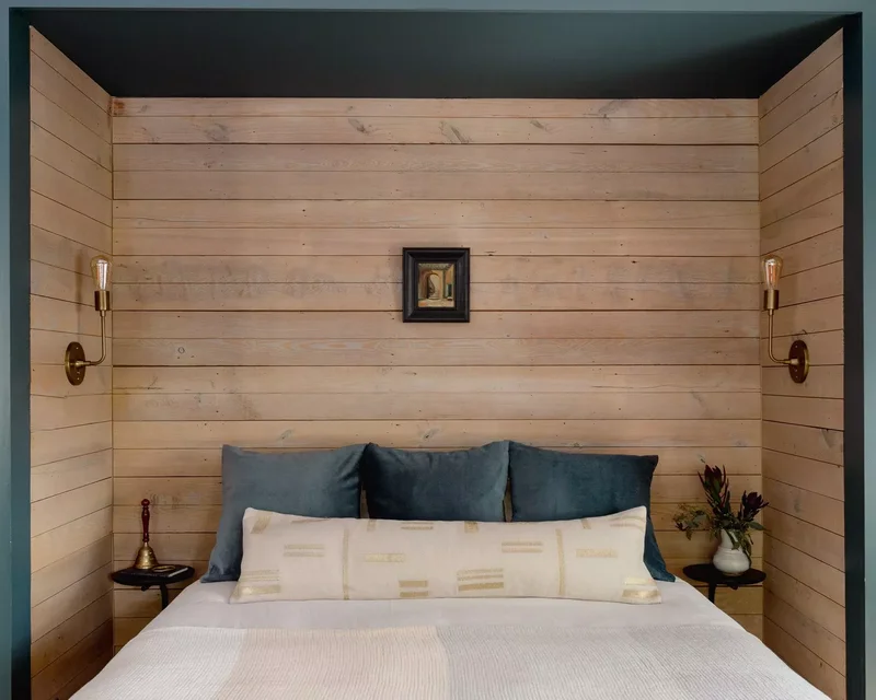 37 Guest Bedroom Ideas to Make Visitors Feel at Home 12 Save Space With Sconces