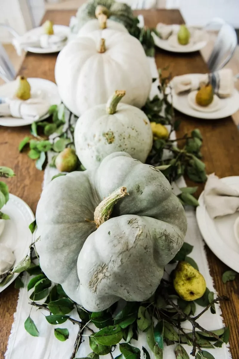 62 Stunning Thanksgiving Table Settings That Will Wow Guests 25 Seasonal Table Setting