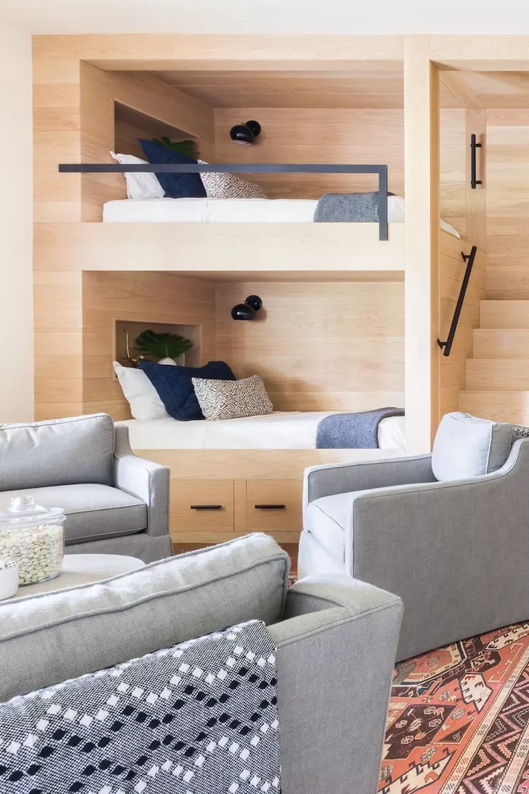 25 Beautiful Bunk Room Designs Everyone Will Adore 23 Seating Area