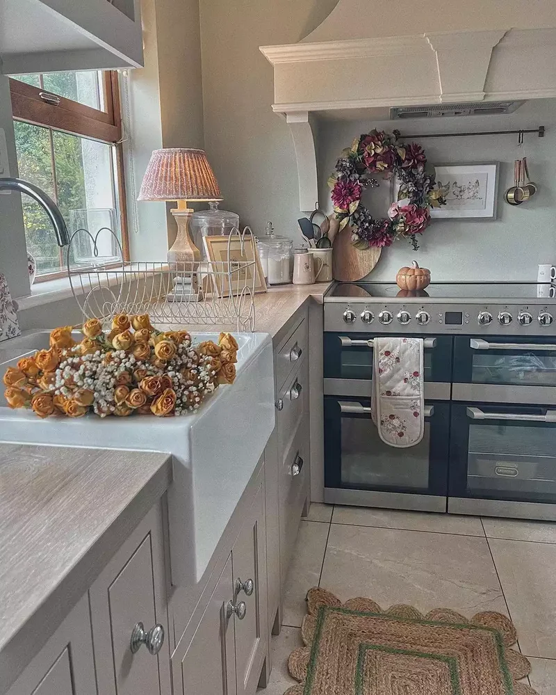 30 Charming Cottagecore Kitchen Ideas for Your Cozy Home 15 Set Out a Table Lamp