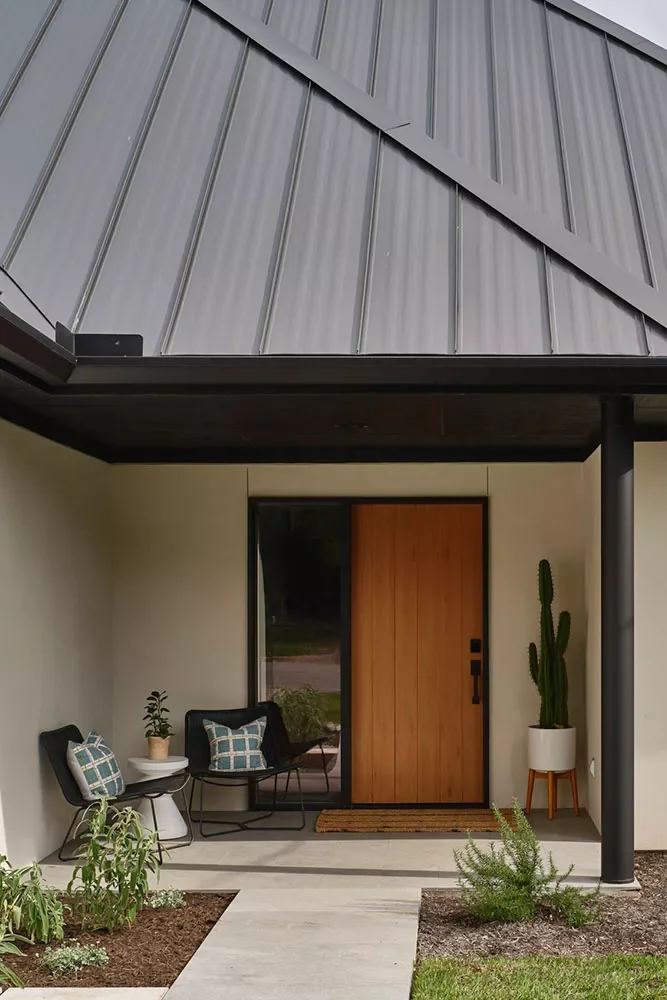 25 Front Patio Inspirations for Charming Outdoor Living 5 Set Up a Seating Area