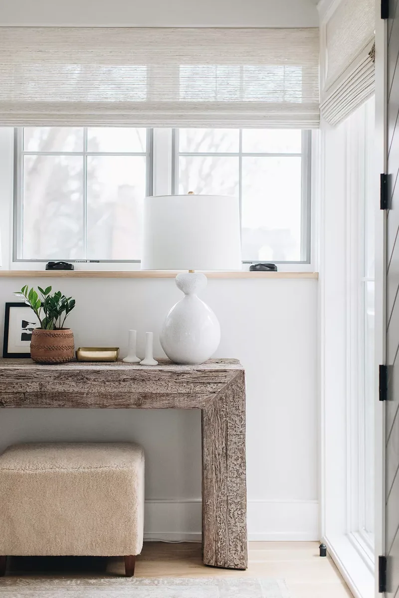 28 Beautiful Entryway Bench Ideas That Welcome Your Guests 27 Shearling-Covered Bench