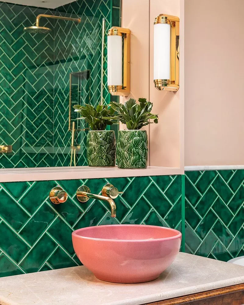 Shiny Green Tiles