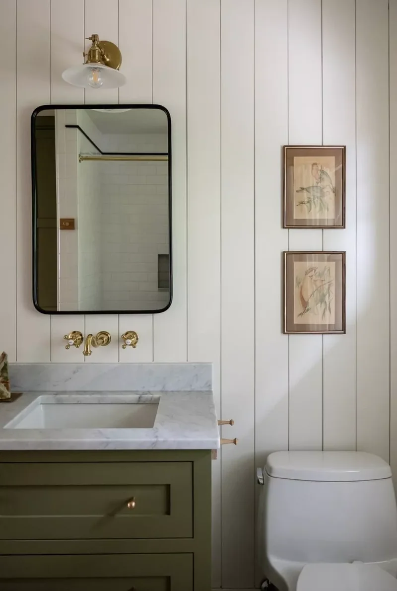 39 Shiplap Bathroom Designs From Farmhouse to Modern Style 10 Shiplap With Artwork