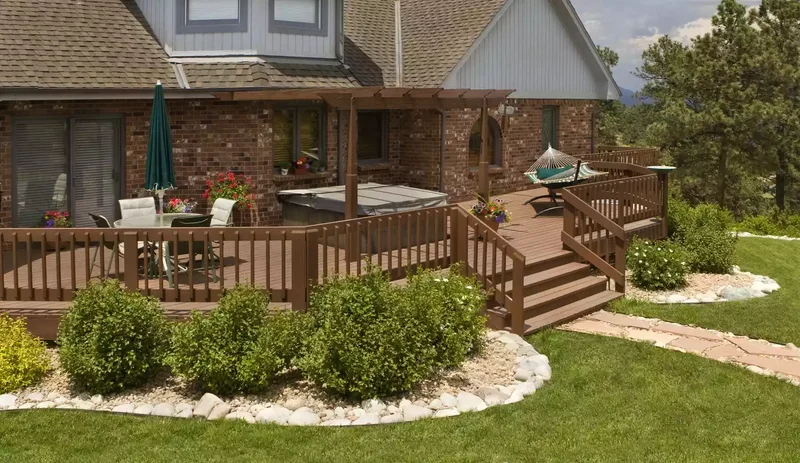 15 Deck Skirting Solutions to Enhance Your Outdoor Space 8 Shrub Deck Skirting