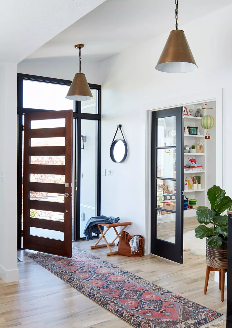 22 Stunning Foyer Design Ideas for Your Home's Grand Entry 1 Simple Foyer