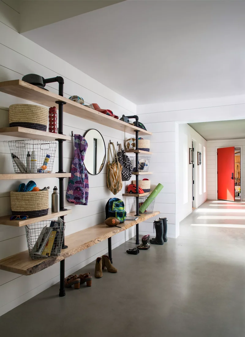 Simple Hallway Mudroom Idea