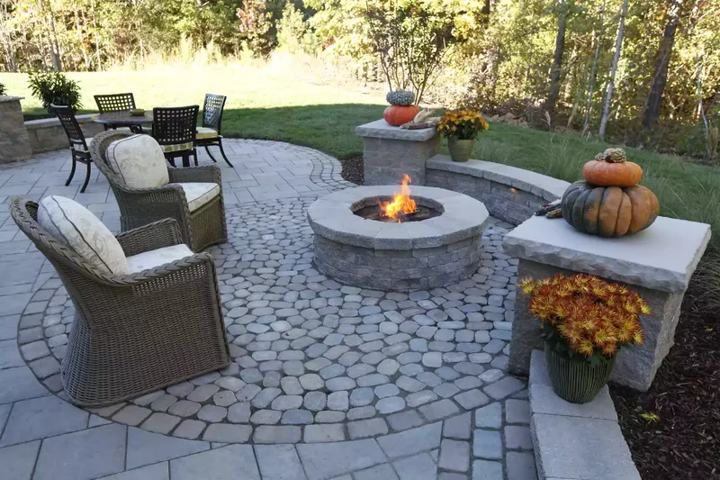 Slate and Cobblestone Patio