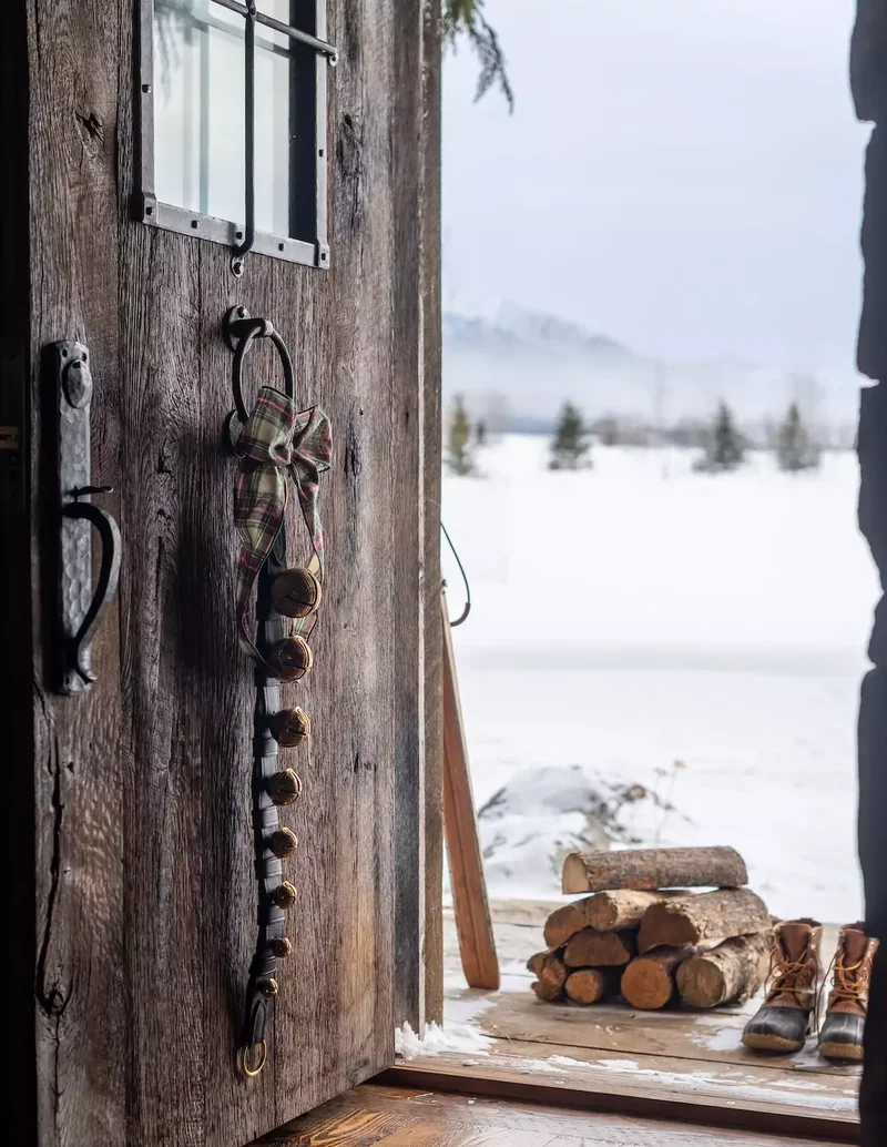 Christmas Door Decorating Ideas: 30 Designer Looks to Try 17 Sleigh Bell Belt