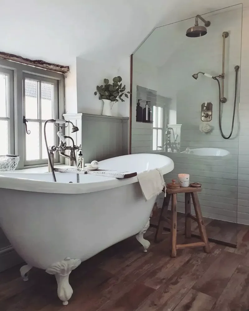 42 Country Bathroom Ideas for Your Modern Farmhouse Style 7 Spacious Tub