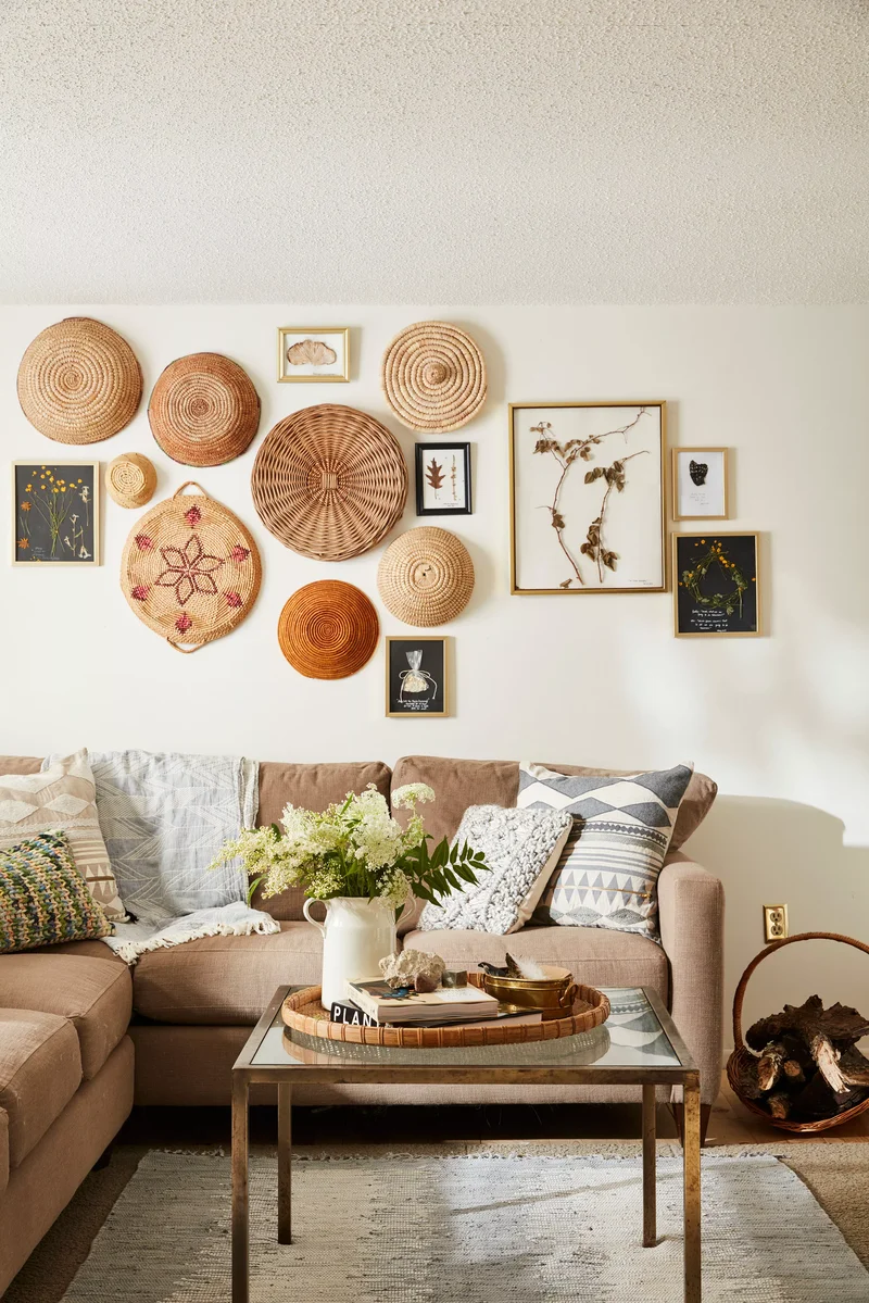 Square Coffee Table with a Round Tray