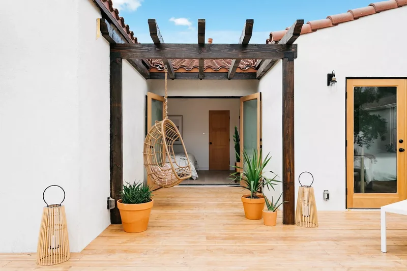 20 Stunning Modern Pergola Designs to Shade Your Backyard 10 Stained Wood Pergola