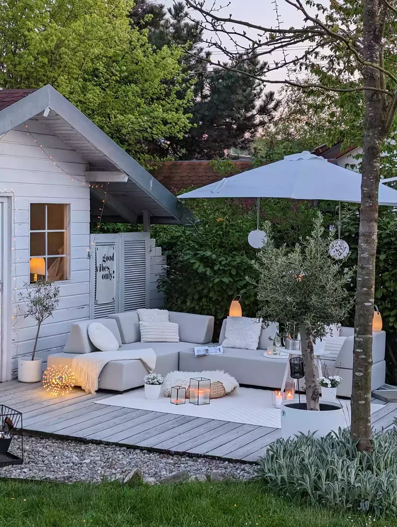 15 Beautiful Floating Deck Ideas for Any Outdoor Space 6 Stay in the Same Color Scheme